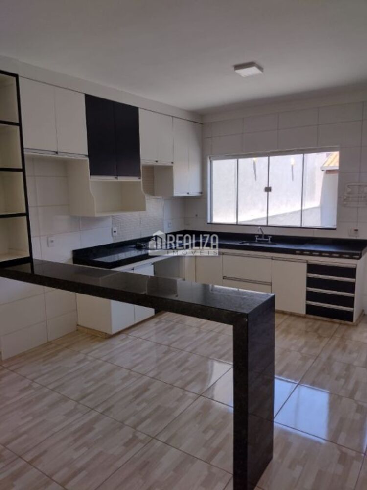 Casa à venda com 3 quartos, 240m² - Foto 12