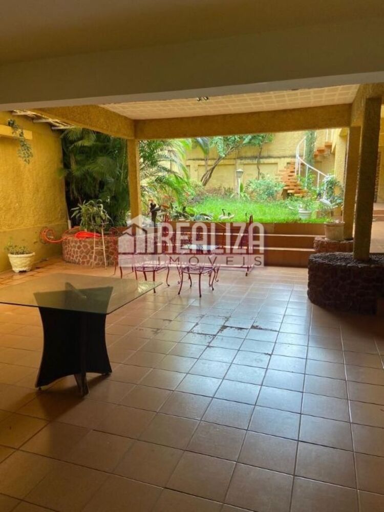 Casa, 7 quartos, 315 m² - Foto 1
