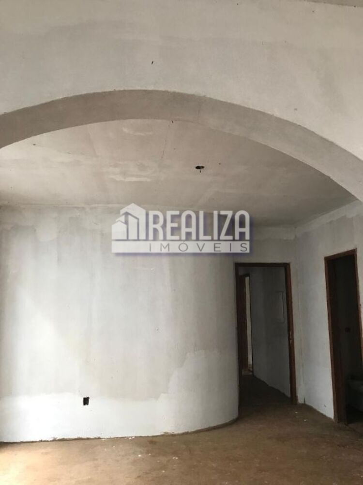 Casa, 4 quartos, 241 m² - Foto 4