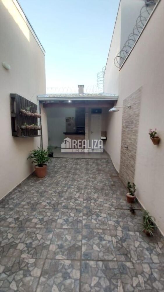 Casa à venda com 3 quartos, 105m² - Foto 3