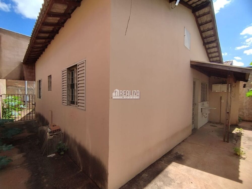 Casa, 2 quartos, 100 m² - Foto 1