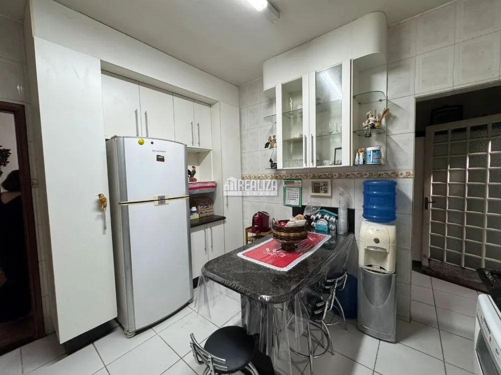 Casa, 3 quartos, 169 m² - Foto 4