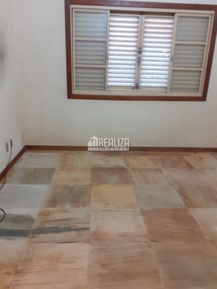 Casa, 3 quartos, 200 m² - Foto 3