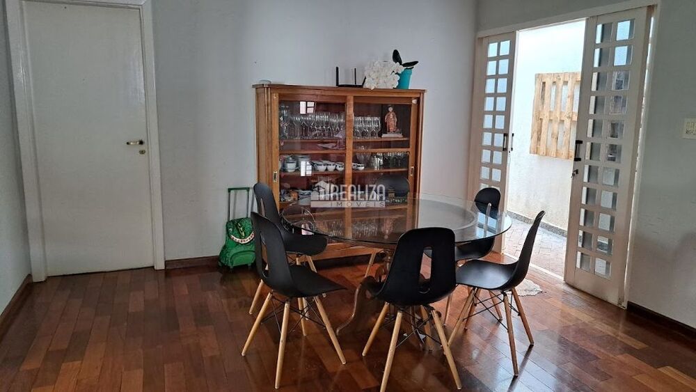 Casa, 3 quartos, 200 m² - Foto 4
