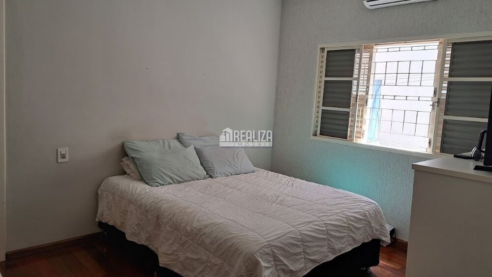 Casa, 3 quartos, 200 m² - Foto 7