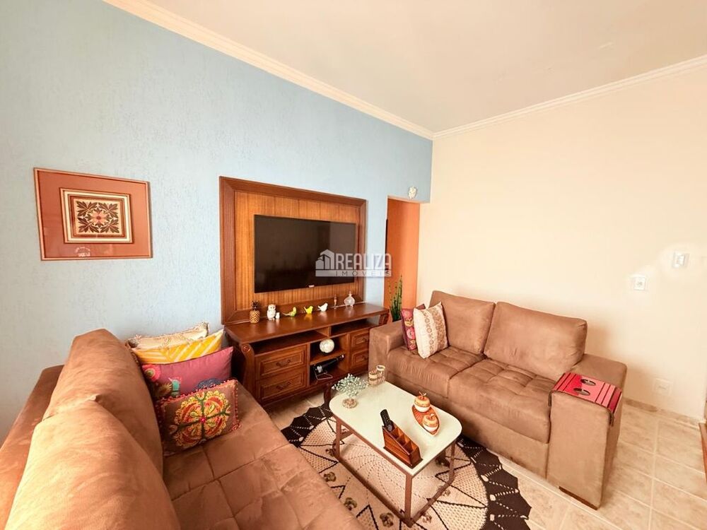 Apartamento à venda com 2 quartos, 71m² - Foto 3