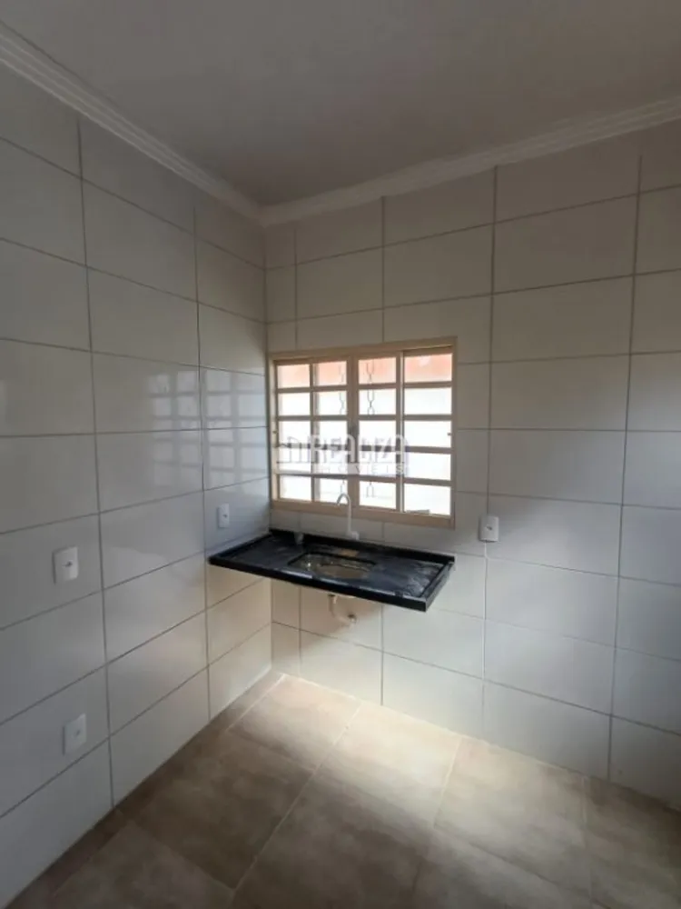 Casa, 2 quartos, 44 m² - Foto 3