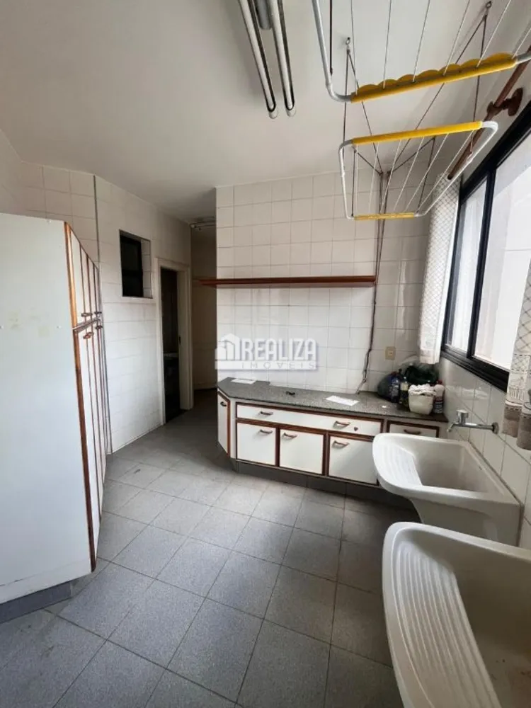 Apartamento, 3 quartos, 294 m² - Foto 1