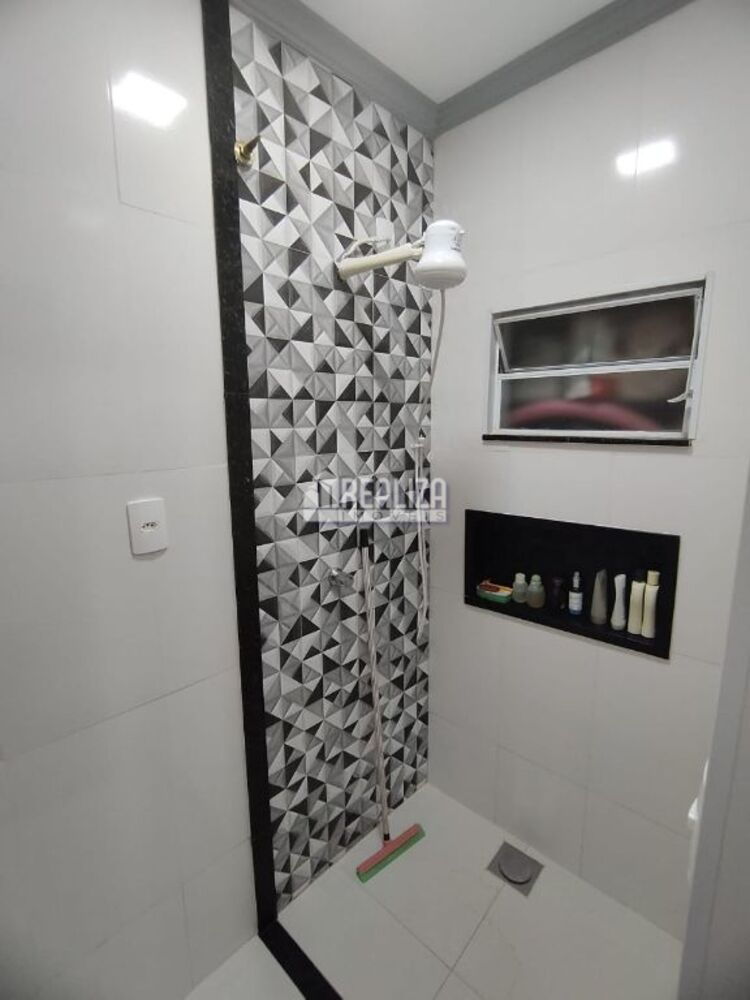 Casa à venda com 2 quartos, 250m² - Foto 5