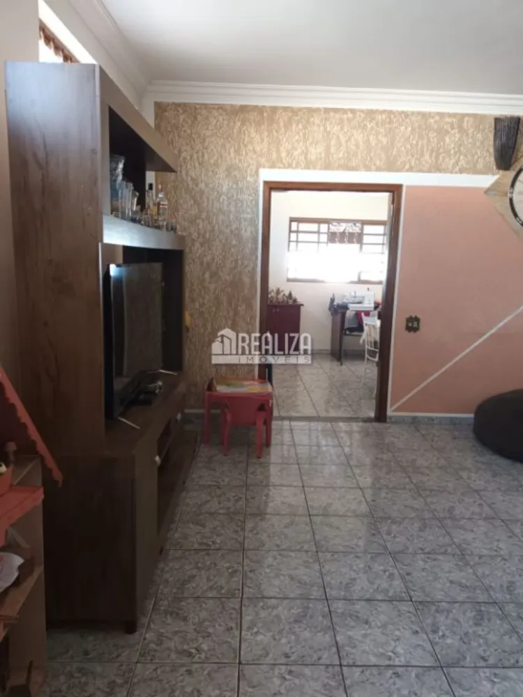 Casa, 2 quartos, 253 m² - Foto 15