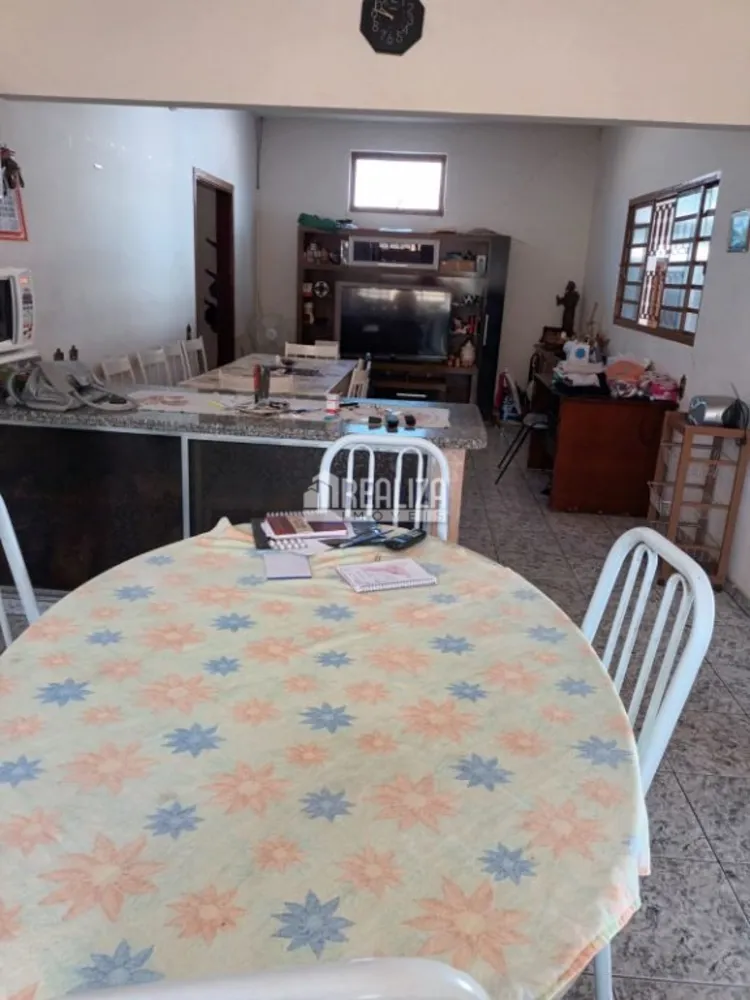 Casa, 2 quartos, 253 m² - Foto 17