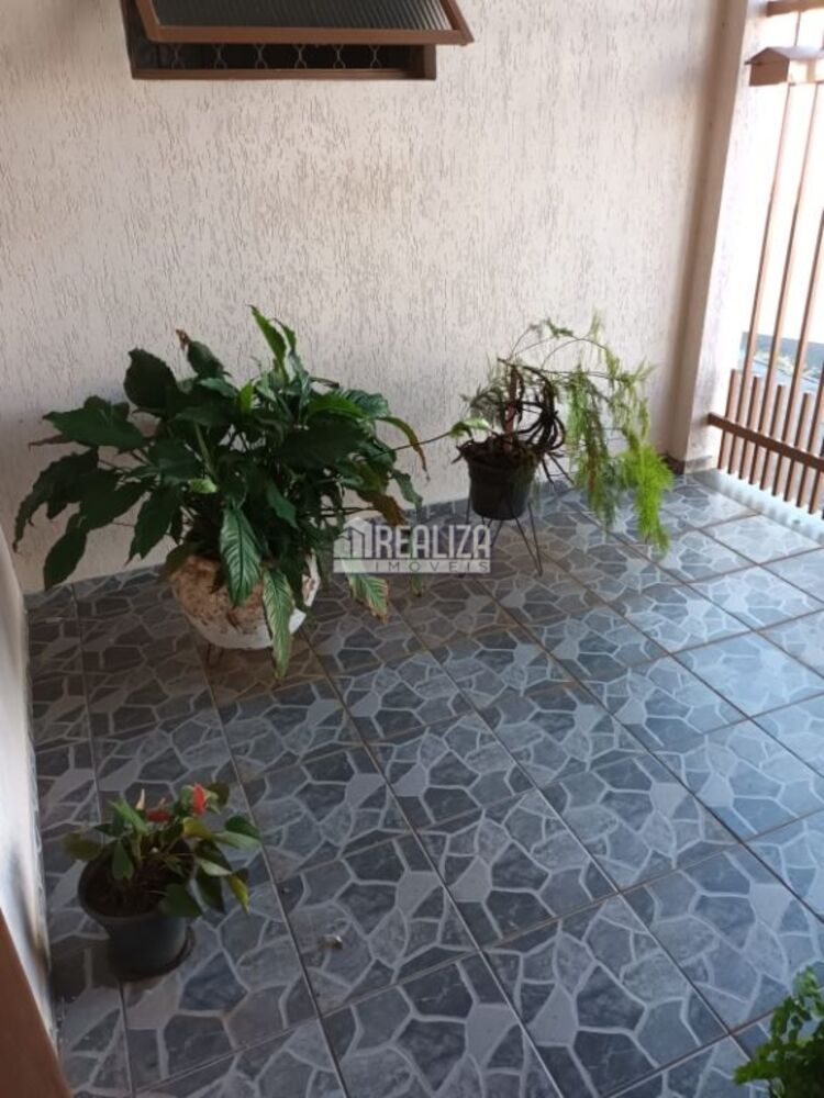 Casa, 2 quartos, 253 m² - Foto 11