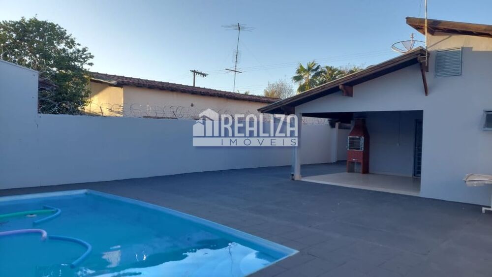 Casa, 3 quartos, 126 m² - Foto 1