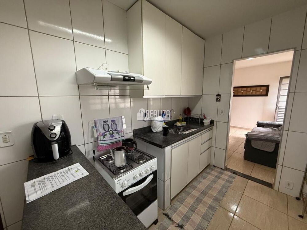 Casa, 2 quartos, 138 m² - Foto 2