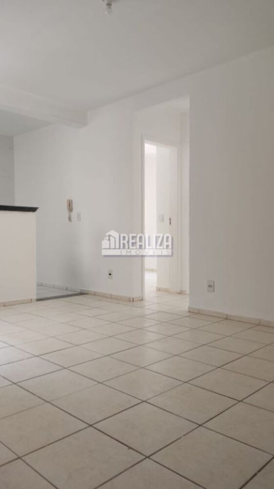 Apartamento à venda com 2 quartos, 49m² - Foto 2