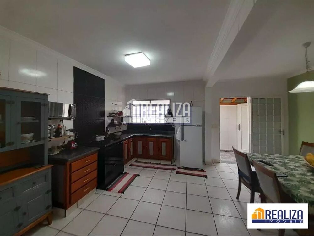 Casa, 3 quartos, 232 m² - Foto 12