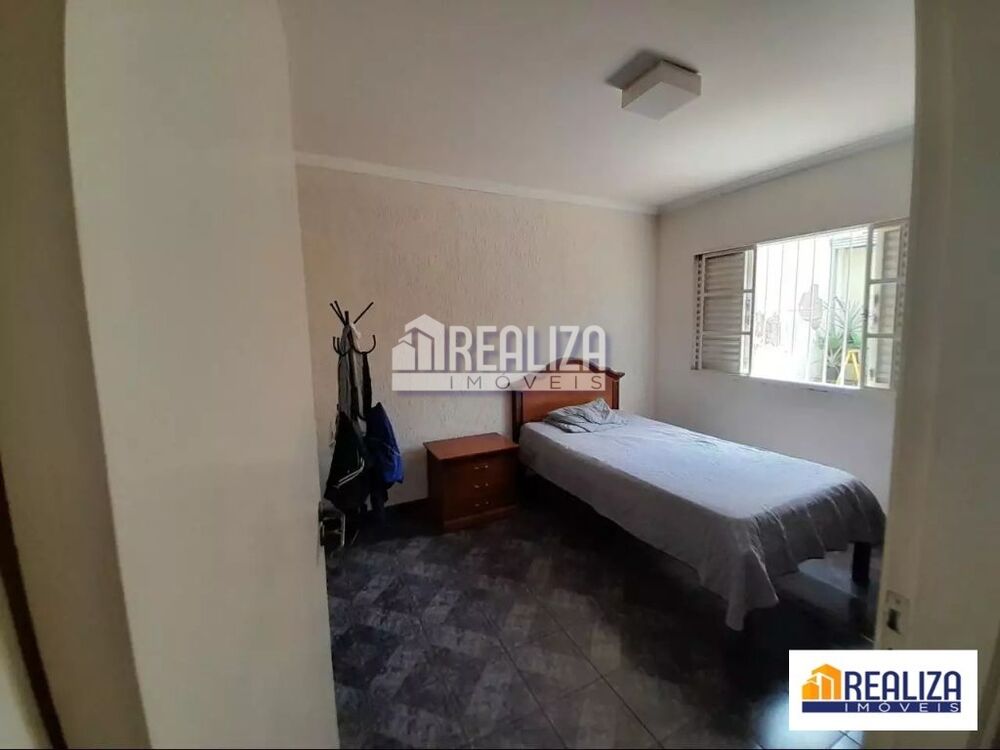 Casa, 3 quartos, 232 m² - Foto 8