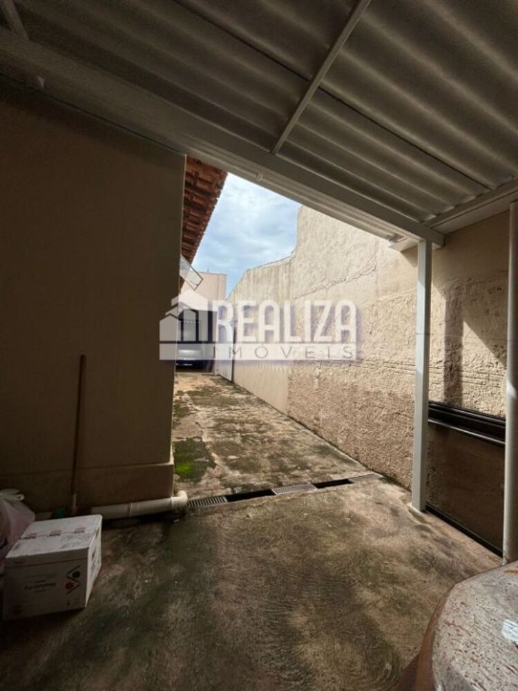 Casa à venda com 7 quartos, 167m² - Foto 11