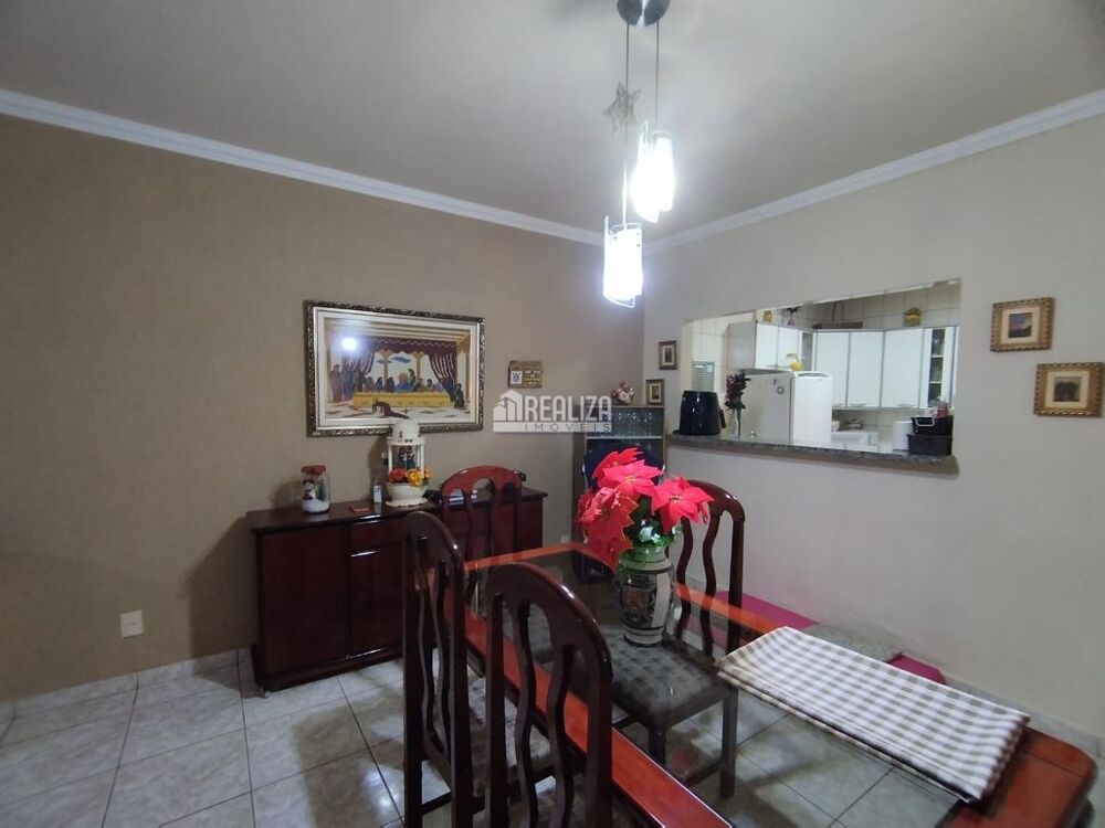 Casa, 3 quartos, 170 m² - Foto 2