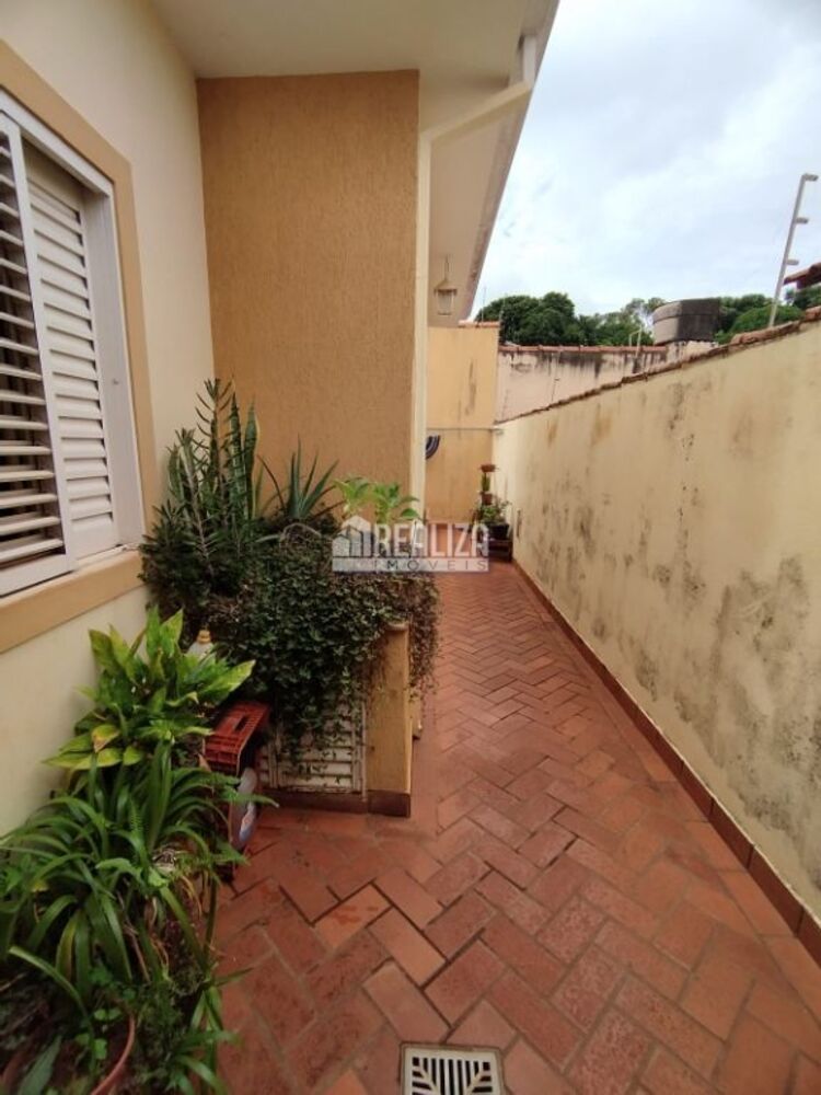 Casa, 3 quartos, 139 m² - Foto 2