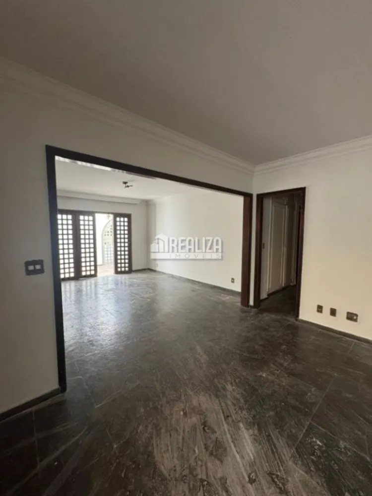 Casa, 3 quartos, 361 m² - Foto 6