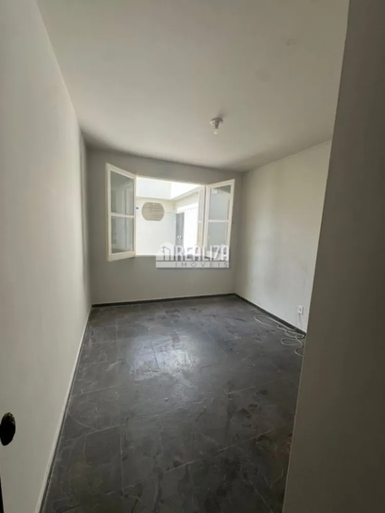 Casa, 3 quartos, 361 m² - Foto 3