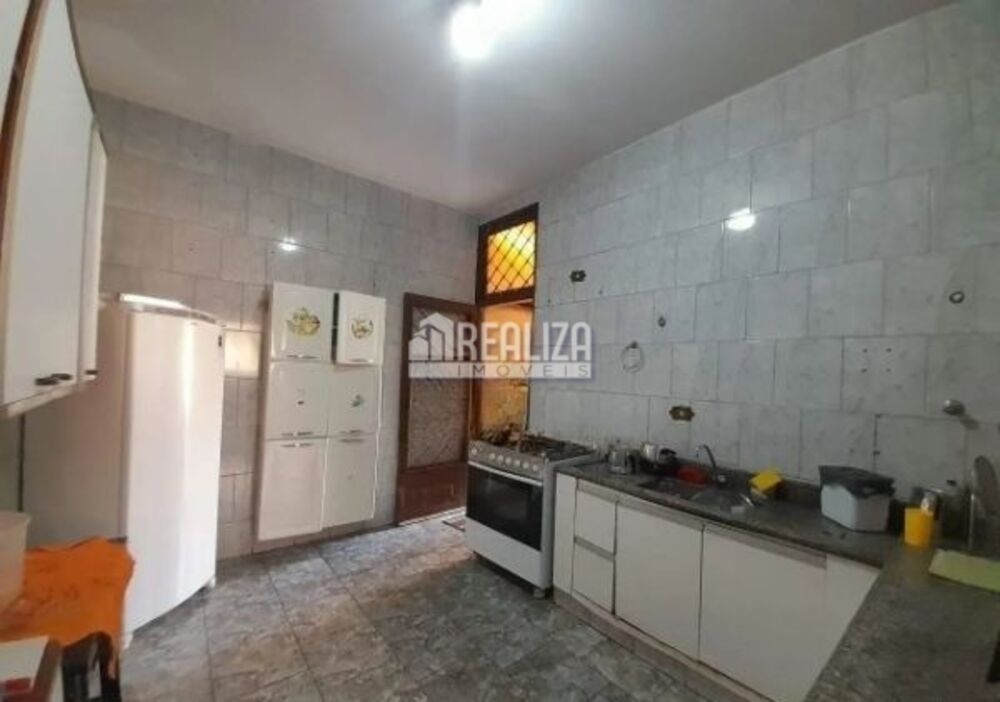 Casa, 3 quartos, 172 m² - Foto 2