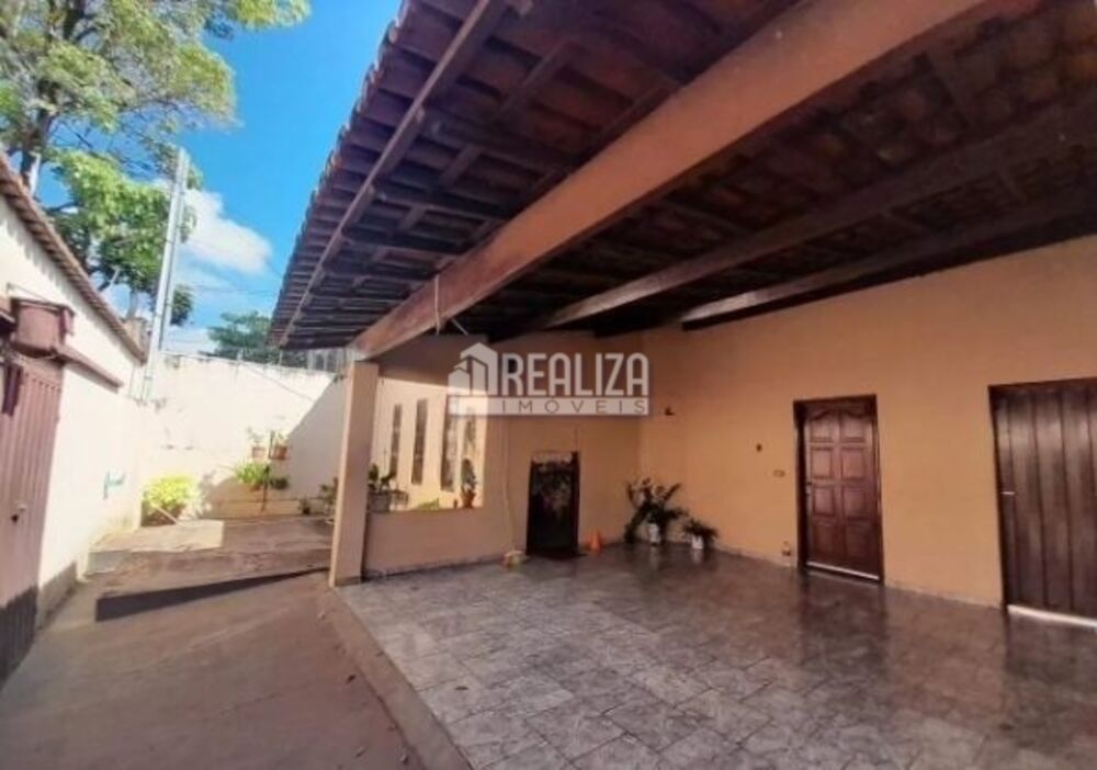 Casa, 3 quartos, 172 m² - Foto 1