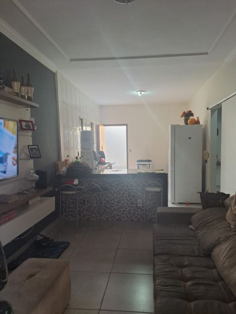 Casa à venda com 2 quartos, 73m² - Foto 3