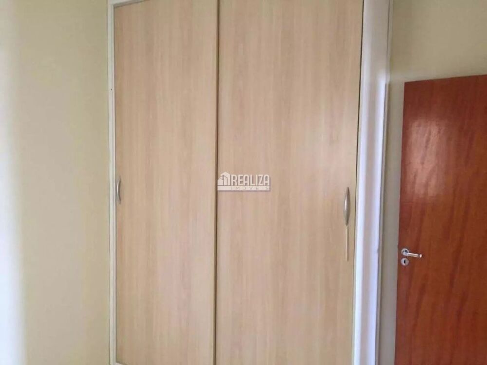 Apartamento à venda com 2 quartos, 61m² - Foto 1