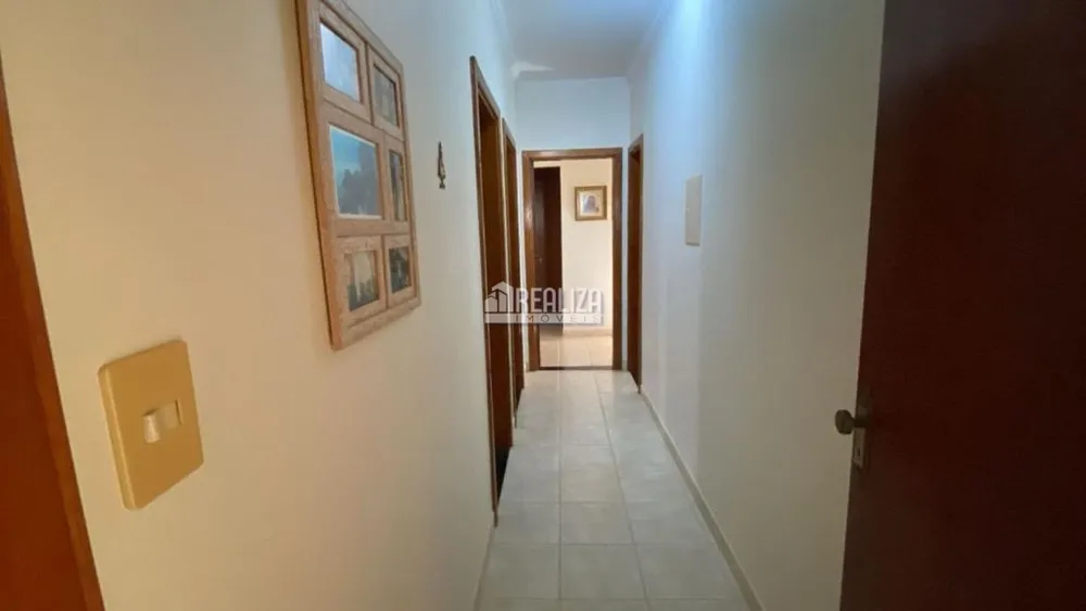 Casa, 4 quartos, 230 m² - Foto 10