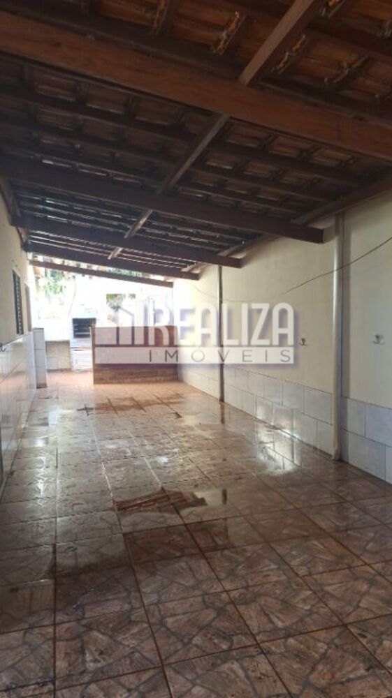 Casa, 8 quartos, 243 m² - Foto 4