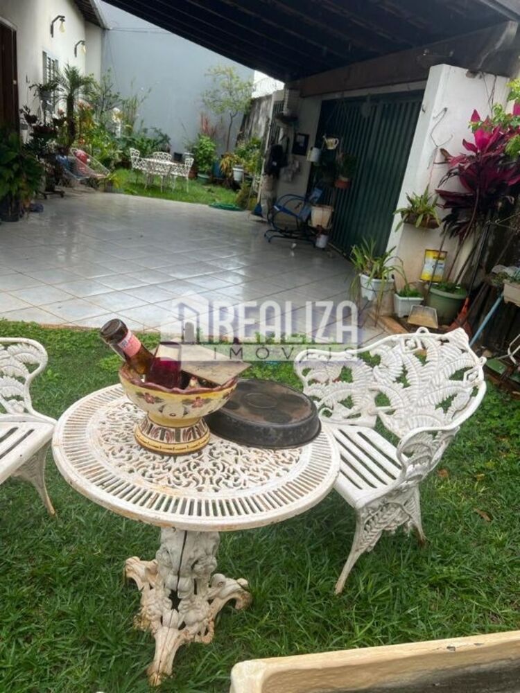 Casa à venda com 3 quartos, 244m² - Foto 10