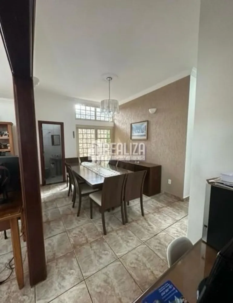 Casa, 3 quartos, 268 m² - Foto 4