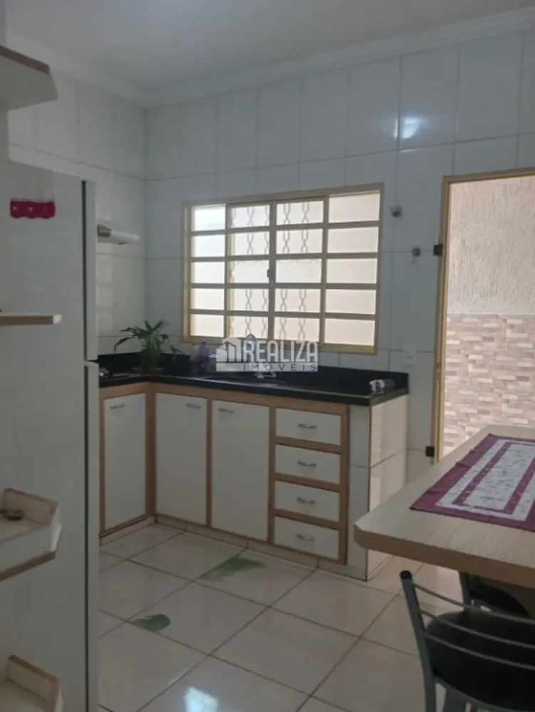Casa, 2 quartos, 107 m² - Foto 1