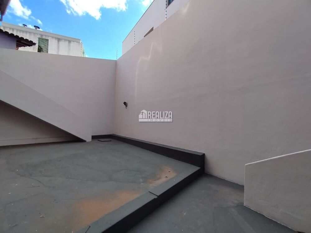 Casa, 6 quartos, 328 m² - Foto 12