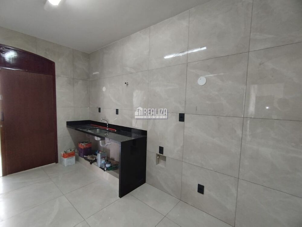 Casa, 6 quartos, 328 m² - Foto 2