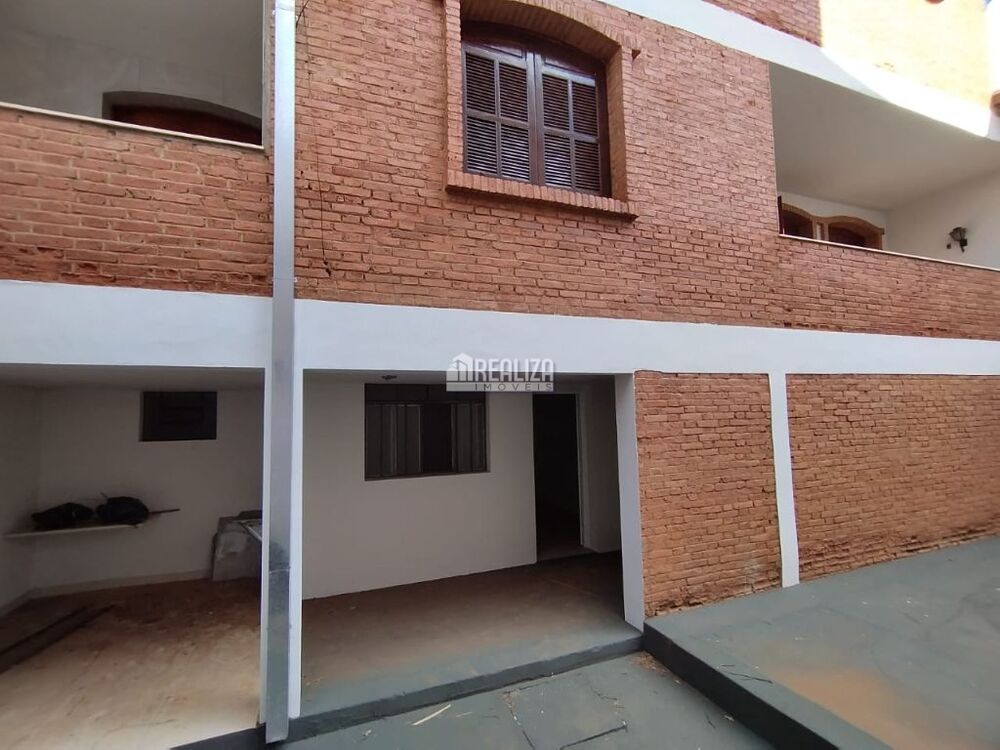 Casa, 6 quartos, 328 m² - Foto 10