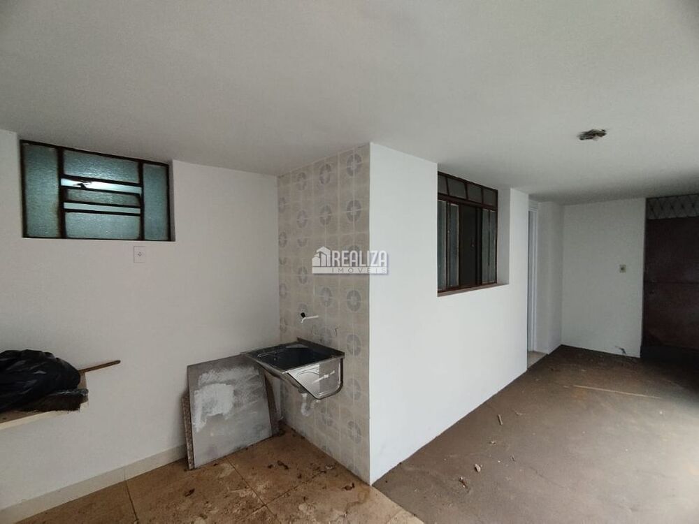 Casa, 6 quartos, 328 m² - Foto 11