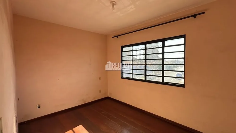 Casa, 3 quartos, 244 m² - Foto 2