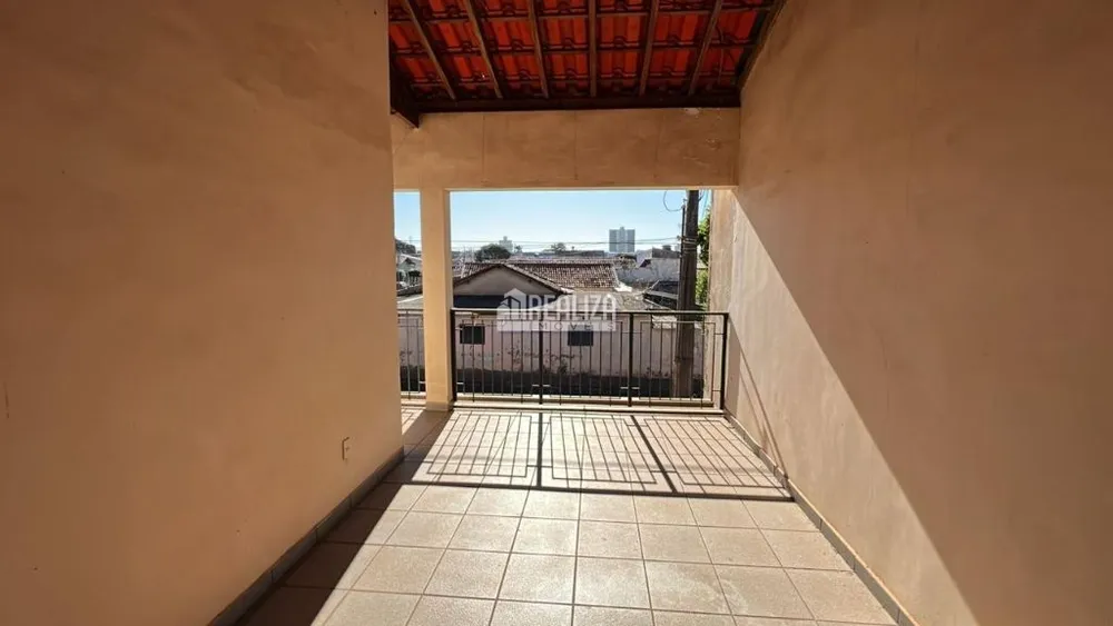Casa, 3 quartos, 244 m² - Foto 8
