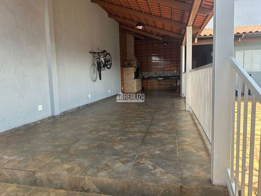 Casa, 4 quartos, 190 m² - Foto 2