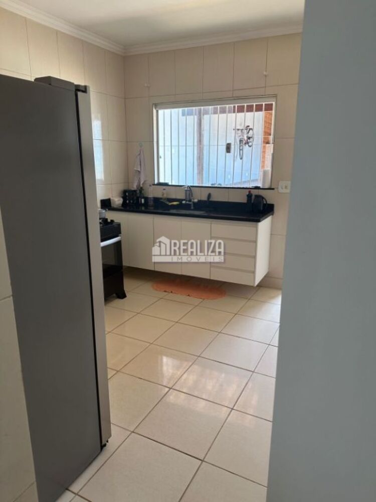 Casa, 4 quartos, 190 m² - Foto 3