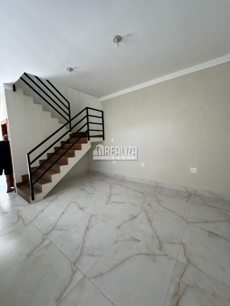 Casa, 3 quartos, 136 m² - Foto 2
