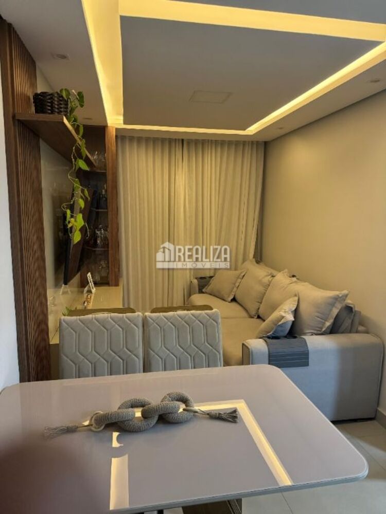 Apartamento à venda com 2 quartos, 50m² - Foto 3