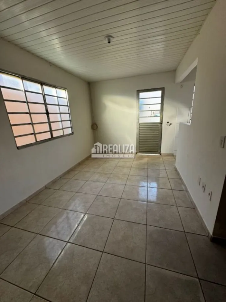 Casa, 2 quartos, 45 m² - Foto 2