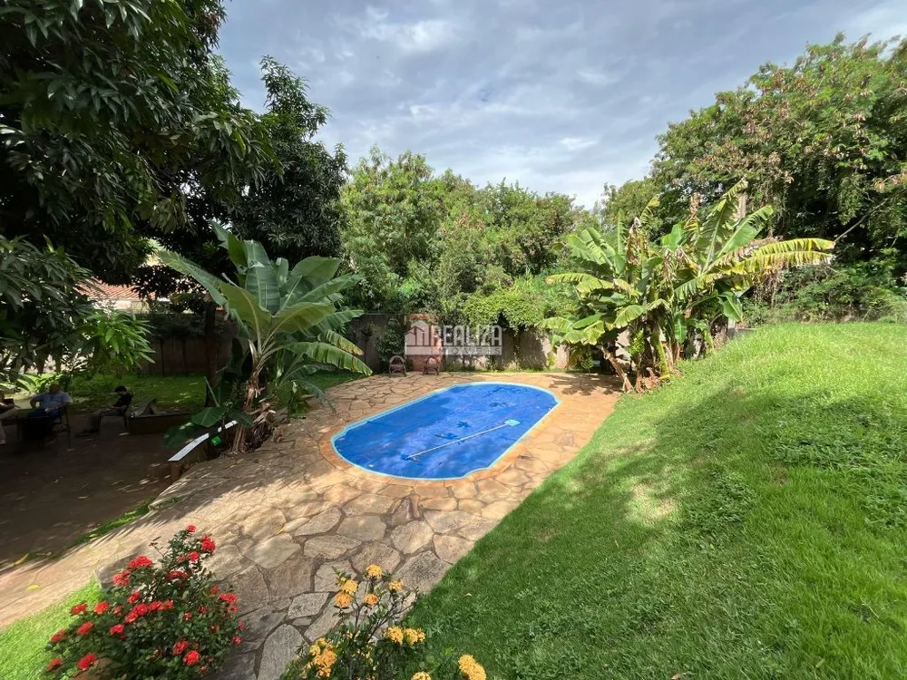 Chácara, 4 quartos, 914 m² - Foto 1
