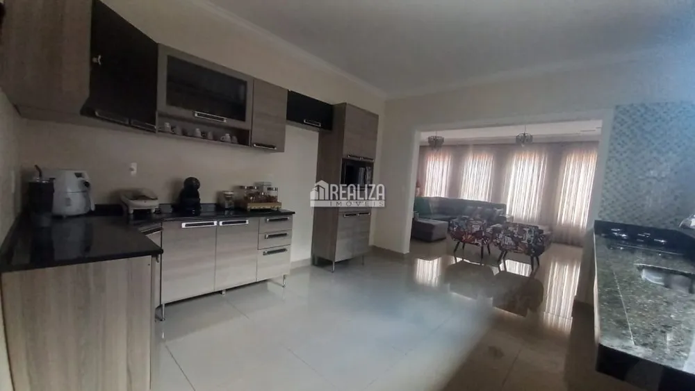 Casa, 3 quartos, 191 m² - Foto 14