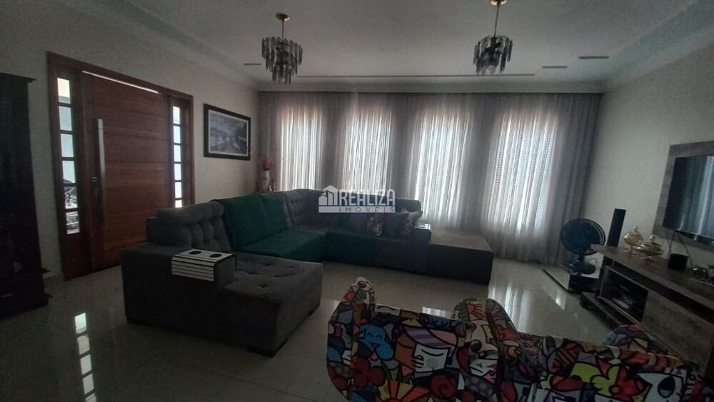 Casa, 3 quartos, 191 m² - Foto 2