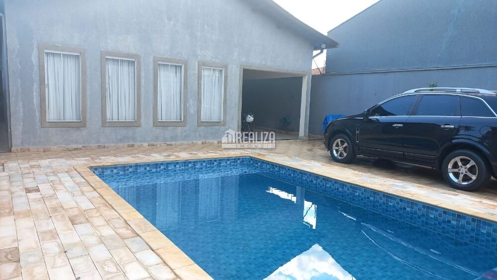 Casa, 3 quartos, 191 m² - Foto 1